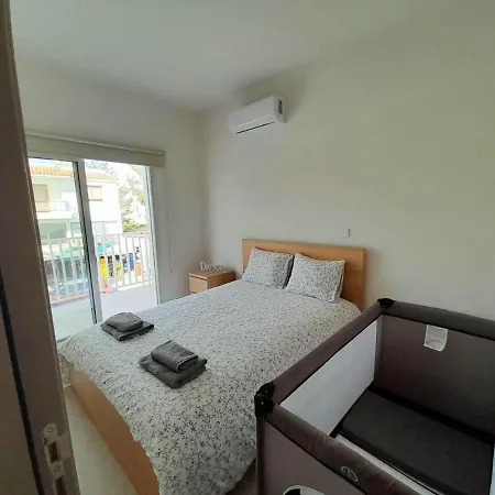 Pervolia Paradise 02 With Kosher Restaurant Apartment *